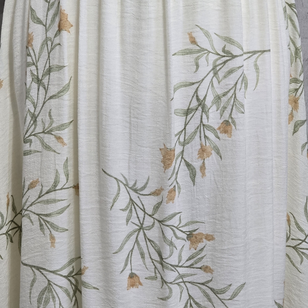 Blu Pepper Ivory Floral Ruffle Tiered Maxi Dress Size Large - Picture 3 of 9
